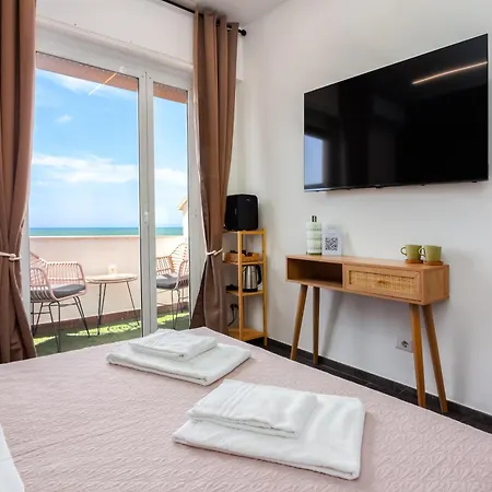 Coho Apartment Vista Mare Fiumicino Exterior photo