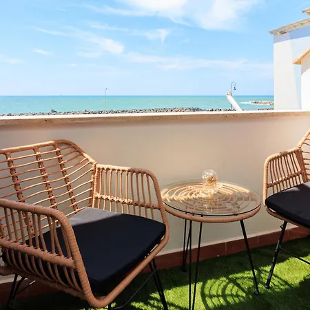 Coho Apartment Vista Mare Fiumicino Exterior photo